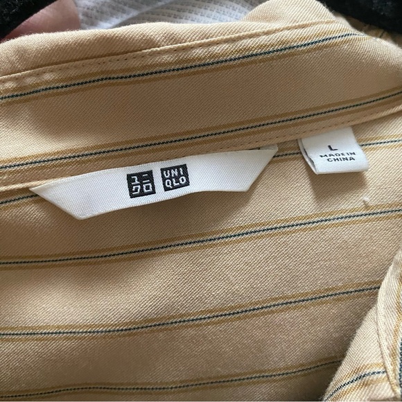 Uniqlo stripe button up shirt - Picture 3 of 6